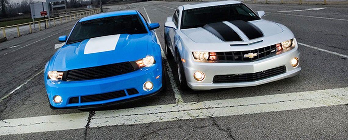 Camaro vs Mustang