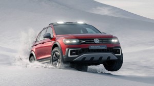 VW Tiguan Concept Off-Roading