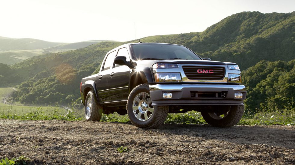 GMC Canyon in the hills