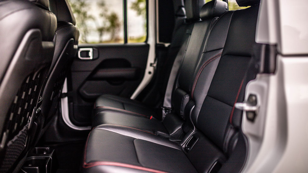 2020 Jeep Gladiator Back seat